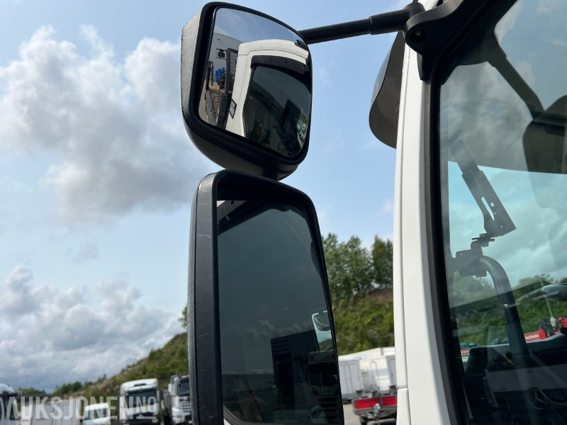 Konttialus/ Vaihtokuormatilat kuorma-auto 2019 Renault D16 4x2 Containerbil med Joab Multilift TL8D: kuva Konttialus/ Vaihtokuormatilat kuorma-auto 2019 Renault D16 4x2 Containerbil med Joab Multilift TL8D