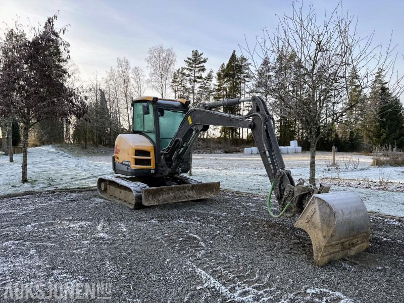 2019 VOLVO ECR50D MINIGRAVER 5 TONN STEELWRIST TILTROTATOR S40 PUSSESKUFFE 2319 TIMER - Minikuormaaja: kuva 2019 VOLVO ECR50D MINIGRAVER 5 TONN STEELWRIST TILTROTATOR S40 PUSSESKUFFE 2319 TIMER - Minikuormaaja 2019 VOLVO ECR50D MINIGRAVER 5 TONN STEELWRIST TILTROTATOR S40 PUSSESKUFFE 2319 TIMER - Minikuormaaja: kuva 2019 VOLVO ECR50D MINIGRAVER 5 TONN STEELWRIST TILTROTATOR S40 PUSSESKUFFE 2319 TIMER - Minikuormaaja