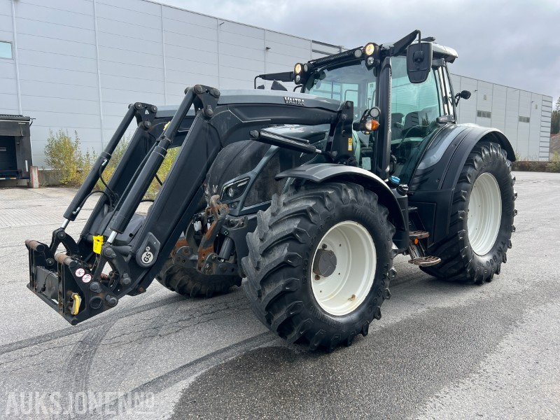 2019 Valtra N174D 1C8 - frontlaster - Traktori: kuva 2019 Valtra N174D 1C8 - frontlaster - Traktori 2019 Valtra N174D 1C8 - frontlaster - Traktori: kuva 2019 Valtra N174D 1C8 - frontlaster - Traktori