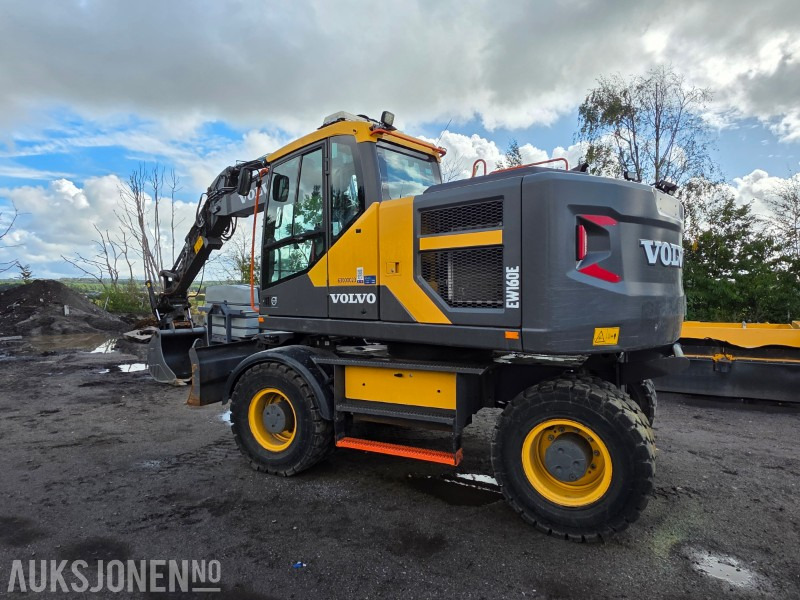 2019 Volvo EW160E 17 tonns hjulgraver - Tiltrotator - Gripeklo - Pusseskuff - Graveskuff - 4602 arbeidstimer - Kaivuri: kuva 2019 Volvo EW160E 17 tonns hjulgraver - Tiltrotator - Gripeklo - Pusseskuff - Graveskuff - 4602 arbeidstimer - Kaivuri 2019 Volvo EW160E 17 tonns hjulgraver - Tiltrotator - Gripeklo - Pusseskuff - Graveskuff - 4602 arbeidstimer - Kaivuri: kuva 2019 Volvo EW160E 17 tonns hjulgraver - Tiltrotator - Gripeklo - Pusseskuff - Graveskuff - 4602 arbeidstimer - Kaivuri