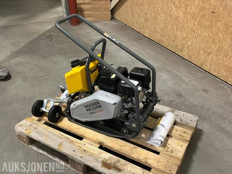 2022 Wacker vibroplate BPS1030Aw 56kg - ikke brukt! - Jyrä: kuva 2022 Wacker vibroplate BPS1030Aw 56kg - ikke brukt! - Jyrä 2022 Wacker vibroplate BPS1030Aw 56kg - ikke brukt! - Jyrä: kuva 2022 Wacker vibroplate BPS1030Aw 56kg - ikke brukt! - Jyrä