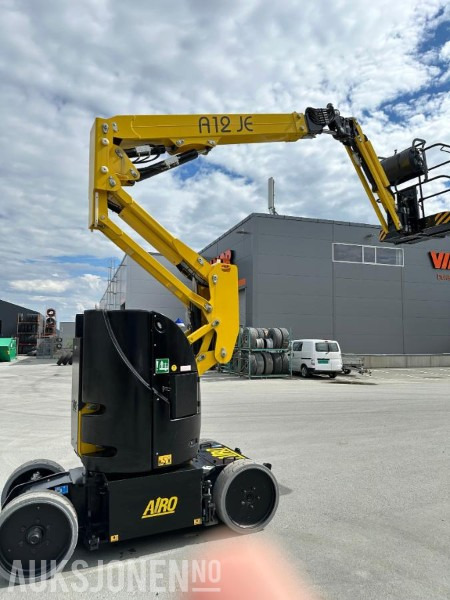 2023 AIRO A12 JE, elektrisk bomlift - Roterende Jibb - Arbeidshøyde 12,1 m. - Leveres med ny årskontroll! - Henkilönostin: kuva 2023 AIRO A12 JE, elektrisk bomlift - Roterende Jibb - Arbeidshøyde 12,1 m. - Leveres med ny årskontroll! - Henkilönostin 2023 AIRO A12 JE, elektrisk bomlift - Roterende Jibb - Arbeidshøyde 12,1 m. - Leveres med ny årskontroll! - Henkilönostin: kuva 2023 AIRO A12 JE, elektrisk bomlift - Roterende Jibb - Arbeidshøyde 12,1 m. - Leveres med ny årskontroll! - Henkilönostin