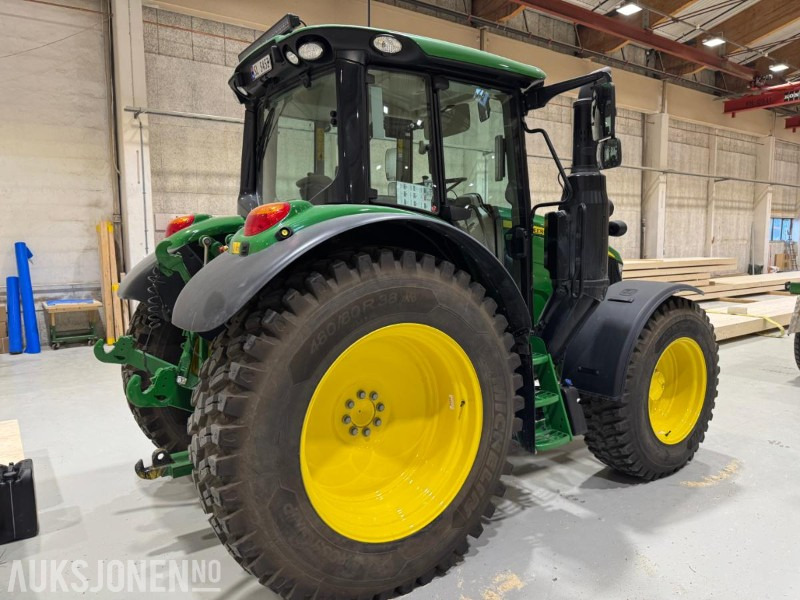 2023 John Deere 6100M TRAKTOR MED 2 SETT HJUL, KUN 1543 TIMER - Traktori: kuva 2023 John Deere 6100M TRAKTOR MED 2 SETT HJUL, KUN 1543 TIMER - Traktori 2023 John Deere 6100M TRAKTOR MED 2 SETT HJUL, KUN 1543 TIMER - Traktori: kuva 2023 John Deere 6100M TRAKTOR MED 2 SETT HJUL, KUN 1543 TIMER - Traktori
