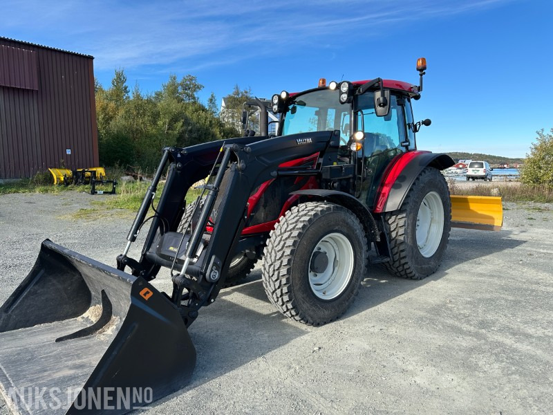 2023 Valtra A95 - Mye utstyr, lite brukt - Traktori: kuva 2023 Valtra A95 - Mye utstyr, lite brukt - Traktori 2023 Valtra A95 - Mye utstyr, lite brukt - Traktori: kuva 2023 Valtra A95 - Mye utstyr, lite brukt - Traktori