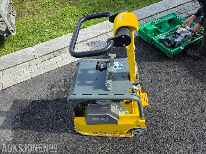 2023 Wacker Neuson DPU3750 Vibroplate 265kg - 4,2kW - 40 arbeidstimer - Jyrä: kuva 2023 Wacker Neuson DPU3750 Vibroplate 265kg - 4,2kW - 40 arbeidstimer - Jyrä 2023 Wacker Neuson DPU3750 Vibroplate 265kg - 4,2kW - 40 arbeidstimer - Jyrä: kuva 2023 Wacker Neuson DPU3750 Vibroplate 265kg - 4,2kW - 40 arbeidstimer - Jyrä