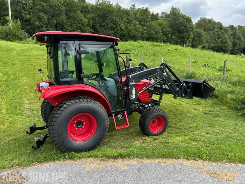2024 TYM 6225 Traktor m/frontlaster - Traktori: kuva 2024 TYM 6225 Traktor m/frontlaster - Traktori 2024 TYM 6225 Traktor m/frontlaster - Traktori: kuva 2024 TYM 6225 Traktor m/frontlaster - Traktori