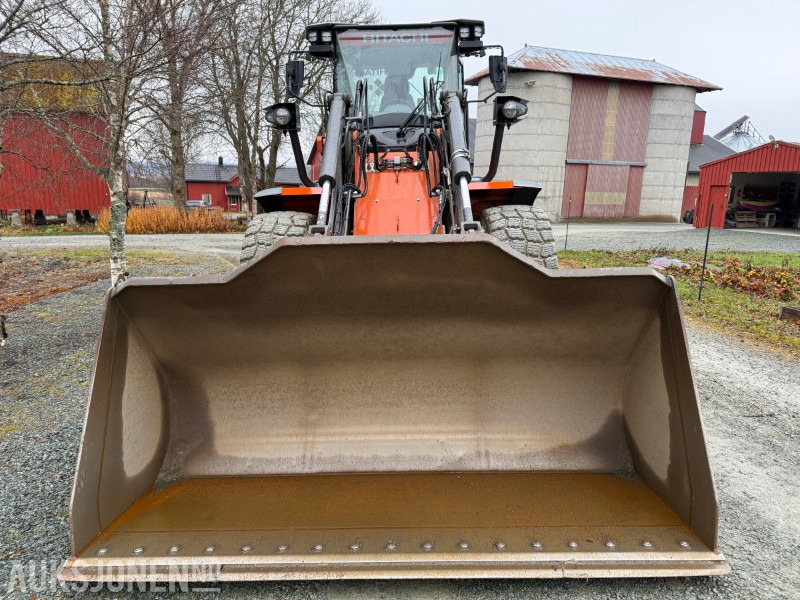 Hitachi ZW 160PL7 LSD - BM120, skuffm/bolton, hydr. gaffler - Kaivuri: kuva Hitachi ZW 160PL7 LSD - BM120, skuffm/bolton, hydr. gaffler - Kaivuri Hitachi ZW 160PL7 LSD - BM120, skuffm/bolton, hydr. gaffler - Kaivuri: kuva Hitachi ZW 160PL7 LSD - BM120, skuffm/bolton, hydr. gaffler - Kaivuri