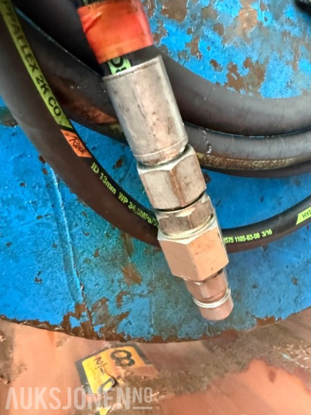 Hydraulisk magnet - Diameter på plate 125 cm - Rakennustarvikkeet: kuva Hydraulisk magnet - Diameter på plate 125 cm - Rakennustarvikkeet Hydraulisk magnet - Diameter på plate 125 cm - Rakennustarvikkeet: kuva Hydraulisk magnet - Diameter på plate 125 cm - Rakennustarvikkeet