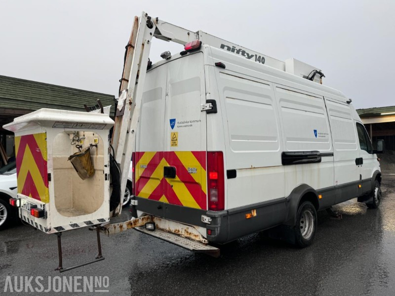 2005 Iveco Daily, Liftbil - UniJet - HPT 65C15, 230.604 km - Nifty lift - VM 140 med personkorg - Sertifisert lift til juni 2026 - Kunnallis-/ Erikoisajoneuvot: kuva 2005 Iveco Daily, Liftbil - UniJet - HPT 65C15, 230.604 km - Nifty lift - VM 140 med personkorg - Sertifisert lift til juni 2026 - Kunnallis-/ Erikoisajoneuvot 2005 Iveco Daily, Liftbil - UniJet - HPT 65C15, 230.604 km - Nifty lift - VM 140 med personkorg - Sertifisert lift til juni 2026 - Kunnallis-/ Erikoisajoneuvot: kuva 2005 Iveco Daily, Liftbil - UniJet - HPT 65C15, 230.604 km - Nifty lift - VM 140 med personkorg - Sertifisert lift til juni 2026 - Kunnallis-/ Erikoisajoneuvot