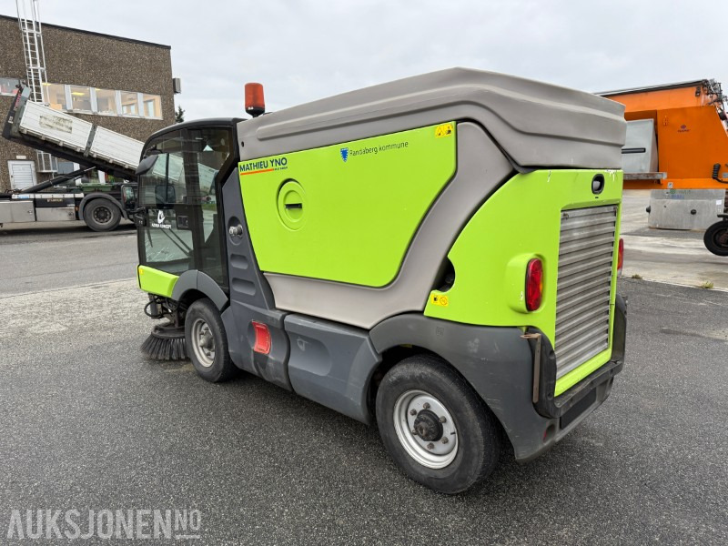 2007 Mathieu Azura Concept feiemaskin – Cummins motor, funksjonstestet - Kunnallis-/ Erikoisajoneuvot: kuva 2007 Mathieu Azura Concept feiemaskin – Cummins motor, funksjonstestet - Kunnallis-/ Erikoisajoneuvot 2007 Mathieu Azura Concept feiemaskin – Cummins motor, funksjonstestet - Kunnallis-/ Erikoisajoneuvot: kuva 2007 Mathieu Azura Concept feiemaskin – Cummins motor, funksjonstestet - Kunnallis-/ Erikoisajoneuvot