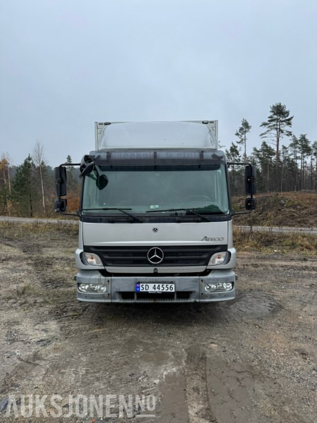2008 Mercedes-Benz Atego 822 Servicebil / Verkstedvogn m/ Palfinger kran og verkstedinnredning - Kuorma-auto: kuva 2008 Mercedes-Benz Atego 822 Servicebil / Verkstedvogn m/ Palfinger kran og verkstedinnredning - Kuorma-auto 2008 Mercedes-Benz Atego 822 Servicebil / Verkstedvogn m/ Palfinger kran og verkstedinnredning - Kuorma-auto: kuva 2008 Mercedes-Benz Atego 822 Servicebil / Verkstedvogn m/ Palfinger kran og verkstedinnredning - Kuorma-auto
