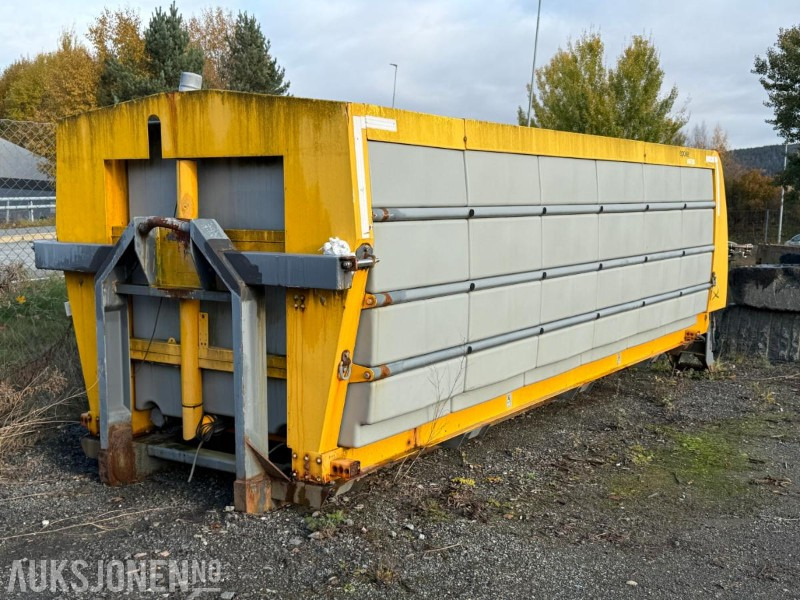 2011 Epoke Virtus SH saltspreder på krokramme - Kuorma-auto: kuva  2011 Epoke Virtus SH saltspreder på krokramme - Kuorma-auto 2011 Epoke Virtus SH saltspreder på krokramme - Kuorma-auto: kuva  2011 Epoke Virtus SH saltspreder på krokramme - Kuorma-auto