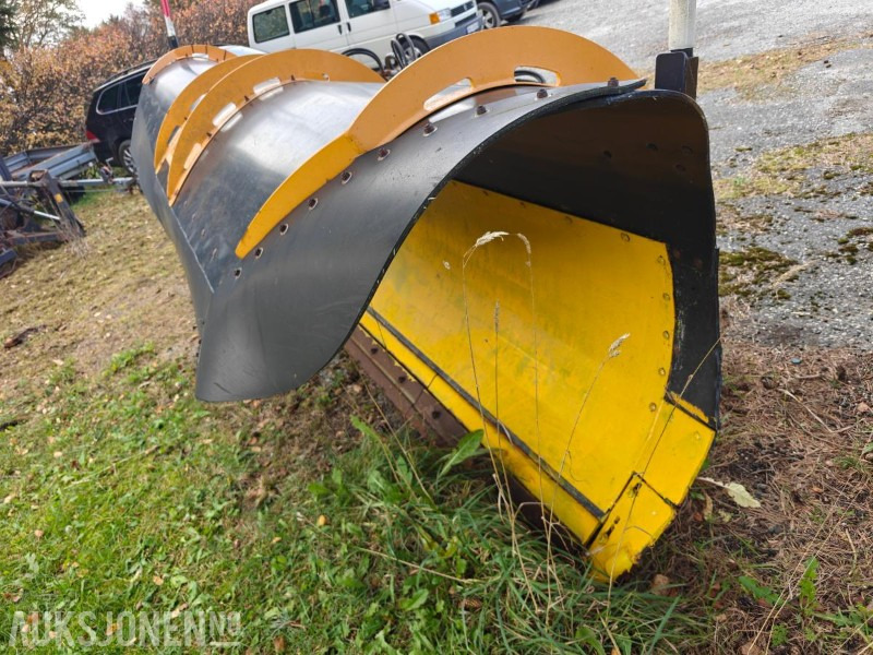 2013 Meiren MSP3703 LH - Snøplog med slapseskjær og parallellogram - Kuorma-auto: kuva 2013 Meiren MSP3703 LH - Snøplog med slapseskjær og parallellogram - Kuorma-auto 2013 Meiren MSP3703 LH - Snøplog med slapseskjær og parallellogram - Kuorma-auto: kuva 2013 Meiren MSP3703 LH - Snøplog med slapseskjær og parallellogram - Kuorma-auto