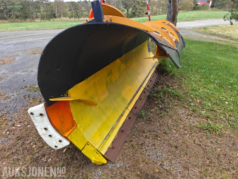 2013 Meiren MSP3703 LH - Snøplog med slapseskjær og parallellogram - Kuorma-auto: kuva 2013 Meiren MSP3703 LH - Snøplog med slapseskjær og parallellogram - Kuorma-auto 2013 Meiren MSP3703 LH - Snøplog med slapseskjær og parallellogram - Kuorma-auto: kuva 2013 Meiren MSP3703 LH - Snøplog med slapseskjær og parallellogram - Kuorma-auto