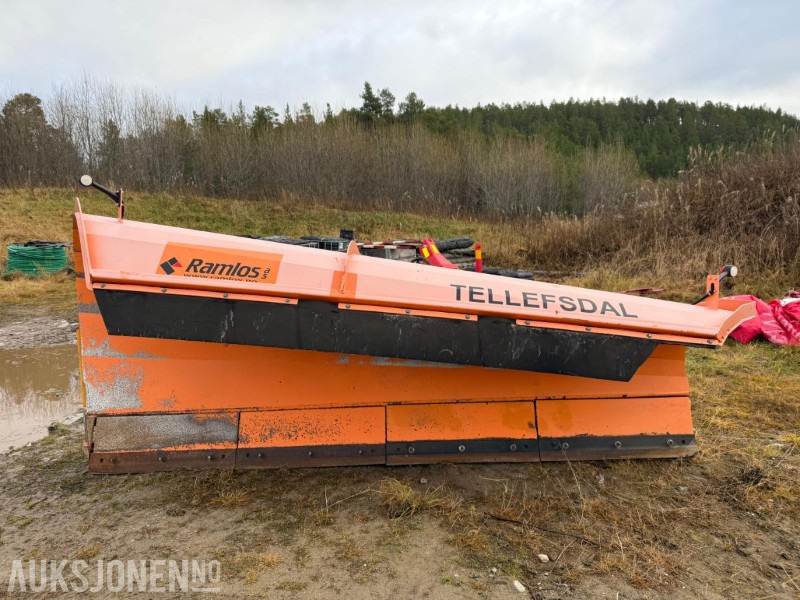 2014 Tellefsdal SL 3700 Kasteplog – Norskprodusert - Kuorma-auto: kuva 2014 Tellefsdal SL 3700 Kasteplog – Norskprodusert - Kuorma-auto 2014 Tellefsdal SL 3700 Kasteplog – Norskprodusert - Kuorma-auto: kuva 2014 Tellefsdal SL 3700 Kasteplog – Norskprodusert - Kuorma-auto