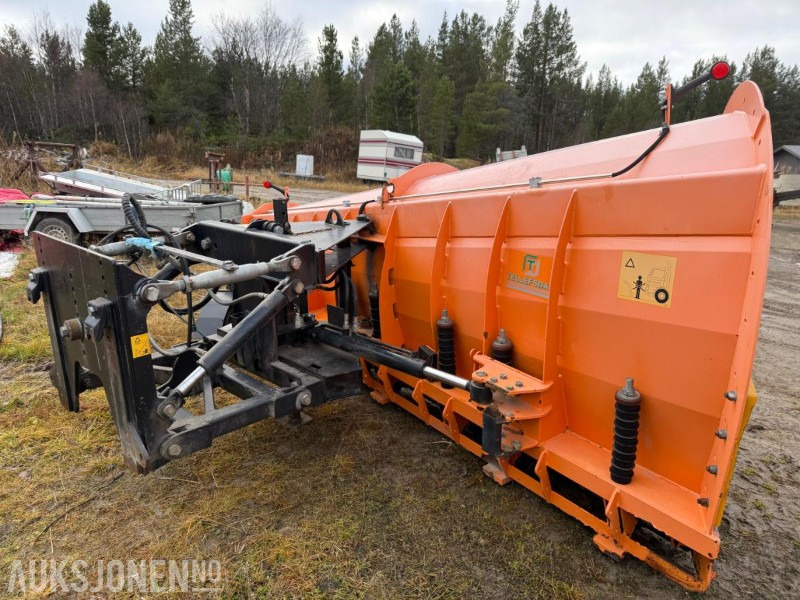 2014 Tellefsdal SL 3700 Kasteplog – Norskprodusert - Kuorma-auto: kuva 2014 Tellefsdal SL 3700 Kasteplog – Norskprodusert - Kuorma-auto 2014 Tellefsdal SL 3700 Kasteplog – Norskprodusert - Kuorma-auto: kuva 2014 Tellefsdal SL 3700 Kasteplog – Norskprodusert - Kuorma-auto