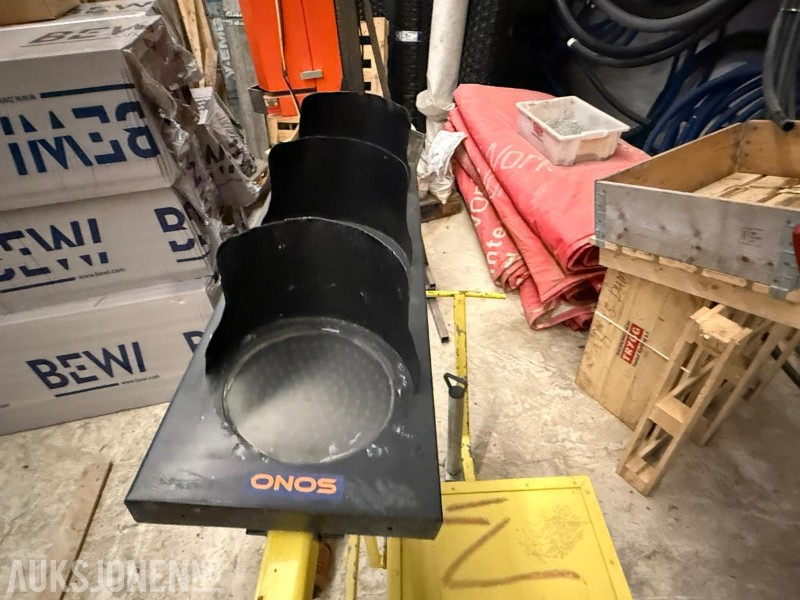 LED-trafikklys - Rakennustarvikkeet: kuva LED-trafikklys - Rakennustarvikkeet LED-trafikklys - Rakennustarvikkeet: kuva LED-trafikklys - Rakennustarvikkeet