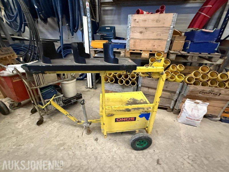 LED-trafikklys - Rakennustarvikkeet: kuva LED-trafikklys - Rakennustarvikkeet LED-trafikklys - Rakennustarvikkeet: kuva LED-trafikklys - Rakennustarvikkeet