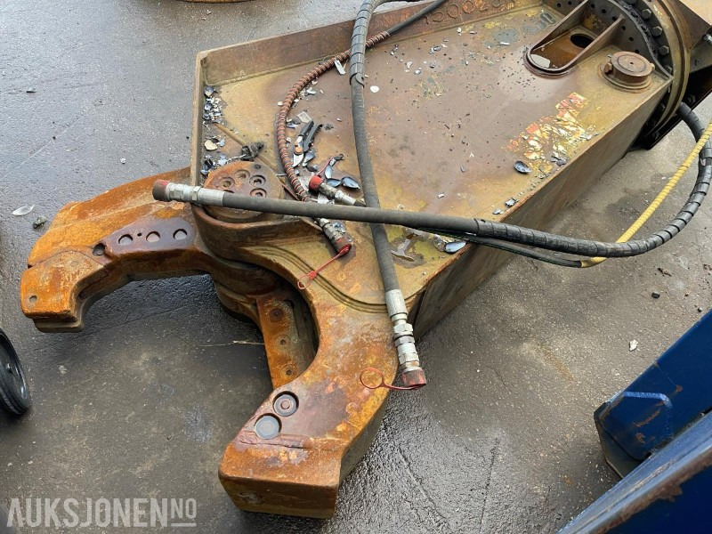 2006 Genesis GDP 450 Stål/betongsaks S70 - Lisälaitteet - Rakennuskoneet: kuva 2006 Genesis GDP 450 Stål/betongsaks S70 - Lisälaitteet - Rakennuskoneet 2006 Genesis GDP 450 Stål/betongsaks S70 - Lisälaitteet - Rakennuskoneet: kuva 2006 Genesis GDP 450 Stål/betongsaks S70 - Lisälaitteet - Rakennuskoneet