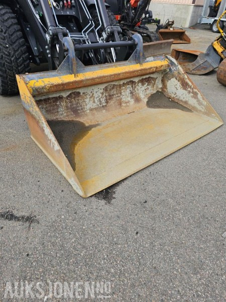 2007 Drivex PS 220 HD Planeringsskuffe med BM feste - Lisälaitteet - Rakennuskoneet: kuva 2007 Drivex PS 220 HD Planeringsskuffe med BM feste - Lisälaitteet - Rakennuskoneet 2007 Drivex PS 220 HD Planeringsskuffe med BM feste - Lisälaitteet - Rakennuskoneet: kuva 2007 Drivex PS 220 HD Planeringsskuffe med BM feste - Lisälaitteet - Rakennuskoneet