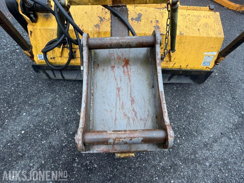 Feiekost til gravemaskin fra ROTE med S60 feste - Lisälaitteet - Rakennuskoneet: kuva Feiekost til gravemaskin fra ROTE med S60 feste - Lisälaitteet - Rakennuskoneet Feiekost til gravemaskin fra ROTE med S60 feste - Lisälaitteet - Rakennuskoneet: kuva Feiekost til gravemaskin fra ROTE med S60 feste - Lisälaitteet - Rakennuskoneet