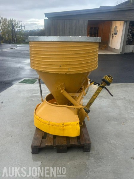 2003 Bogballe FS 220+ saltspreder/gjødselspreder - Maatalouskoneet: kuva  2003 Bogballe FS 220+ saltspreder/gjødselspreder - Maatalouskoneet 2003 Bogballe FS 220+ saltspreder/gjødselspreder - Maatalouskoneet: kuva  2003 Bogballe FS 220+ saltspreder/gjødselspreder - Maatalouskoneet