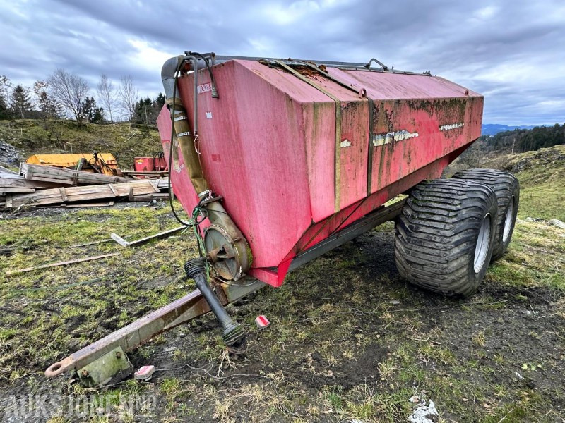 2005 MOI BG 8 Gjødselvogn m/Vogelsang spreder - Maatalouskoneet: kuva 2005 MOI BG 8 Gjødselvogn m/Vogelsang spreder - Maatalouskoneet 2005 MOI BG 8 Gjødselvogn m/Vogelsang spreder - Maatalouskoneet: kuva 2005 MOI BG 8 Gjødselvogn m/Vogelsang spreder - Maatalouskoneet