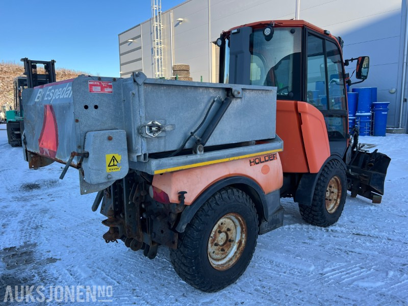 2011 Holder C250 med snøskær og strøkasse (Rep obj) - Maatalouskoneet: kuva 2011 Holder C250 med snøskær og strøkasse (Rep obj) - Maatalouskoneet 2011 Holder C250 med snøskær og strøkasse (Rep obj) - Maatalouskoneet: kuva 2011 Holder C250 med snøskær og strøkasse (Rep obj) - Maatalouskoneet