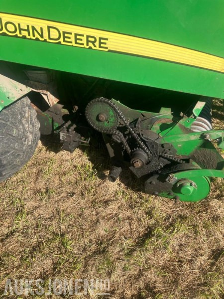 2011 John Deere 744 Premium Rundballepresse / Kombipresse - Maatalouskoneet: kuva 2011 John Deere 744 Premium Rundballepresse / Kombipresse - Maatalouskoneet 2011 John Deere 744 Premium Rundballepresse / Kombipresse - Maatalouskoneet: kuva 2011 John Deere 744 Premium Rundballepresse / Kombipresse - Maatalouskoneet