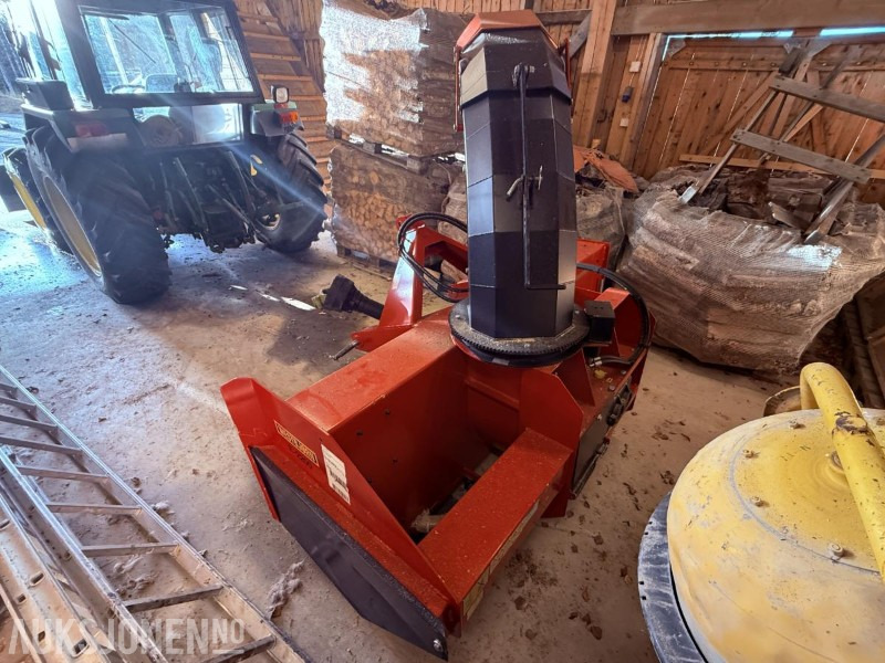 2013 Westbjørn freser E-2200 - 2-trinss fres - Maatalouskoneet: kuva 2013 Westbjørn freser E-2200 - 2-trinss fres - Maatalouskoneet 2013 Westbjørn freser E-2200 - 2-trinss fres - Maatalouskoneet: kuva 2013 Westbjørn freser E-2200 - 2-trinss fres - Maatalouskoneet