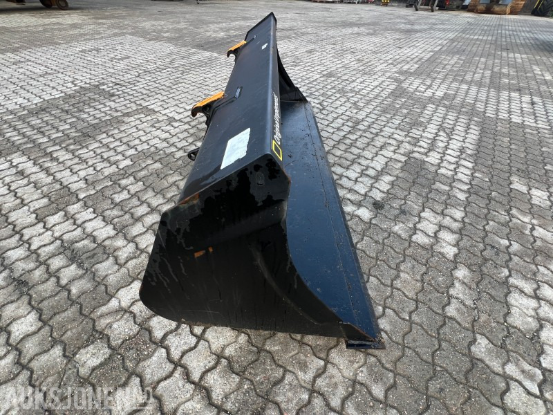 2016 Heubo 240 H SMS feste snøskuffe - Maatalouskoneet: kuva  2016 Heubo 240 H SMS feste snøskuffe - Maatalouskoneet 2016 Heubo 240 H SMS feste snøskuffe - Maatalouskoneet: kuva  2016 Heubo 240 H SMS feste snøskuffe - Maatalouskoneet