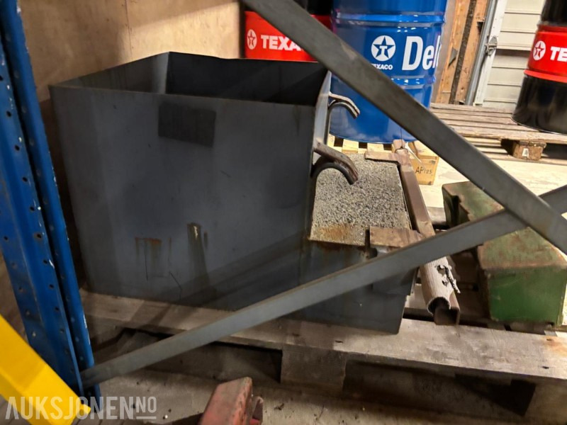 240KG LODD TIL TRAKTOR - Maatalouskoneet: kuva 240KG LODD TIL TRAKTOR - Maatalouskoneet 240KG LODD TIL TRAKTOR - Maatalouskoneet: kuva 240KG LODD TIL TRAKTOR - Maatalouskoneet