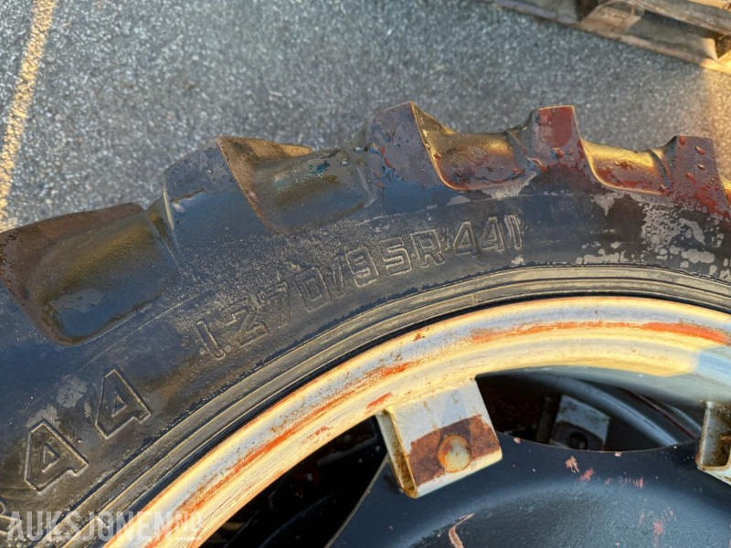 Alliance dekk til traktor - Maatalouskoneet: kuva Alliance dekk til traktor - Maatalouskoneet Alliance dekk til traktor - Maatalouskoneet: kuva Alliance dekk til traktor - Maatalouskoneet