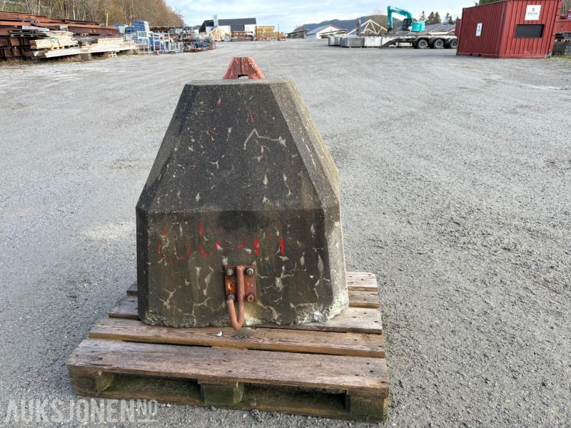 BETONGLODD TIL TRAKTOR - Maatalouskoneet: kuva  BETONGLODD TIL TRAKTOR - Maatalouskoneet BETONGLODD TIL TRAKTOR - Maatalouskoneet: kuva  BETONGLODD TIL TRAKTOR - Maatalouskoneet