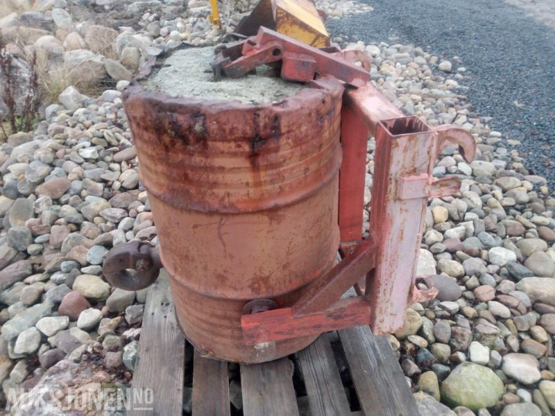 Lodd for traktor - Maatalouskoneet: kuva Lodd for traktor - Maatalouskoneet Lodd for traktor - Maatalouskoneet: kuva Lodd for traktor - Maatalouskoneet