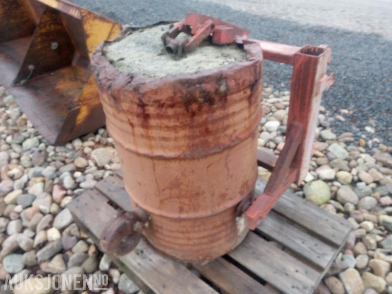 Lodd for traktor - Maatalouskoneet: kuva Lodd for traktor - Maatalouskoneet Lodd for traktor - Maatalouskoneet: kuva Lodd for traktor - Maatalouskoneet