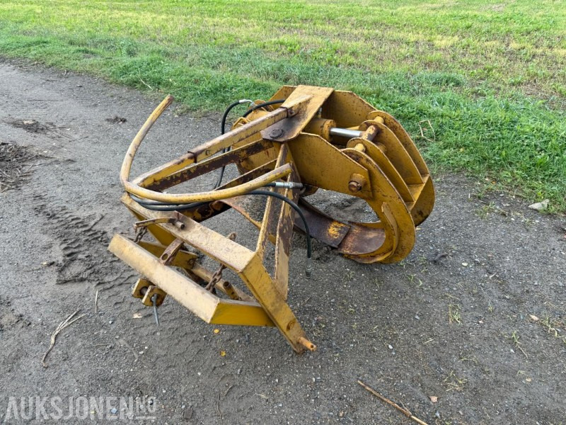 Maatalouskoneet Lunnegrip Tømmerklo til traktor: kuva Maatalouskoneet Lunnegrip Tømmerklo til traktor