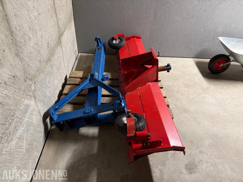 Planringsskjær 2m bredde til traktor - Maatalouskoneet: kuva Planringsskjær 2m bredde til traktor - Maatalouskoneet Planringsskjær 2m bredde til traktor - Maatalouskoneet: kuva Planringsskjær 2m bredde til traktor - Maatalouskoneet