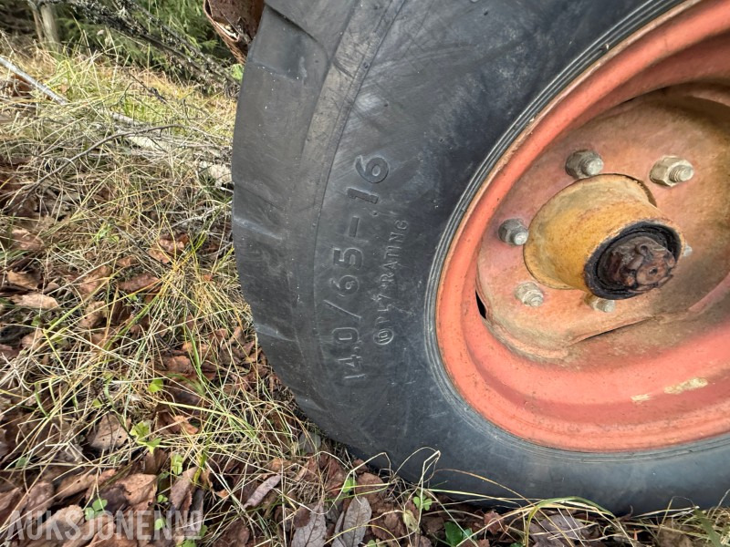 Rysky - 4 Tonn Traktorhenger - MVA Fri. - Maatalouskoneet: kuva Rysky - 4 Tonn Traktorhenger - MVA Fri. - Maatalouskoneet Rysky - 4 Tonn Traktorhenger - MVA Fri. - Maatalouskoneet: kuva Rysky - 4 Tonn Traktorhenger - MVA Fri. - Maatalouskoneet