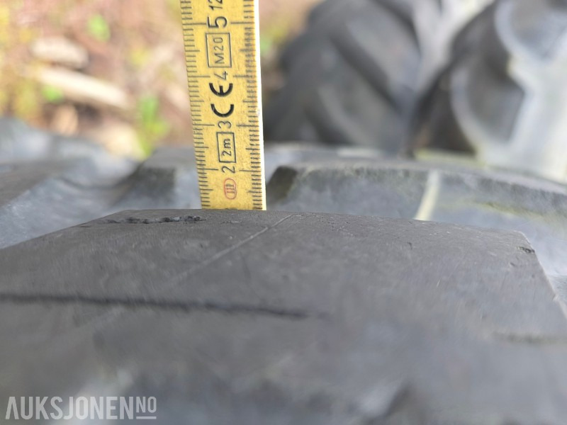 Traktordekk 2 stk 540/80R38 og 2 stk Nokian 440/80R28 - Maatalouskoneet: kuva Traktordekk 2 stk 540/80R38 og 2 stk Nokian 440/80R28 - Maatalouskoneet Traktordekk 2 stk 540/80R38 og 2 stk Nokian 440/80R28 - Maatalouskoneet: kuva Traktordekk 2 stk 540/80R38 og 2 stk Nokian 440/80R28 - Maatalouskoneet