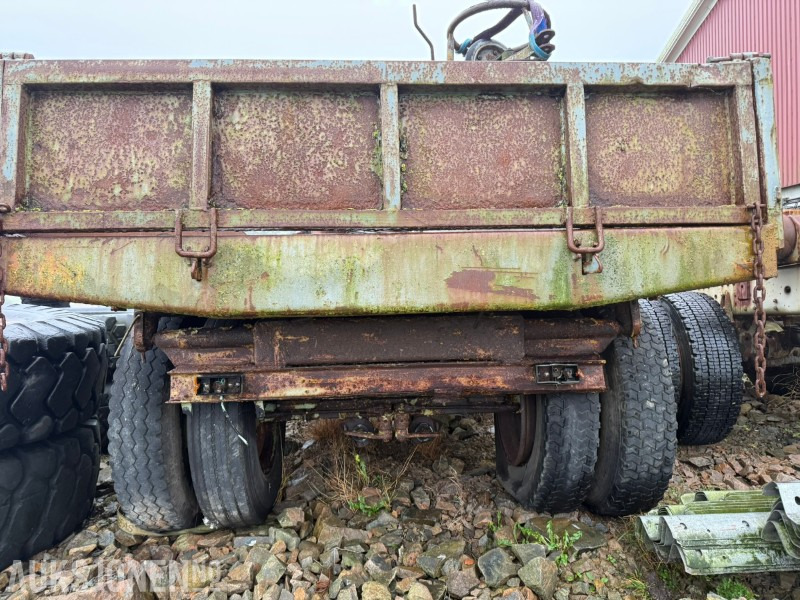 Uregistrert tipphenger til traktor – kraftig bygget - Maatalouskoneet: kuva Uregistrert tipphenger til traktor – kraftig bygget - Maatalouskoneet Uregistrert tipphenger til traktor – kraftig bygget - Maatalouskoneet: kuva Uregistrert tipphenger til traktor – kraftig bygget - Maatalouskoneet