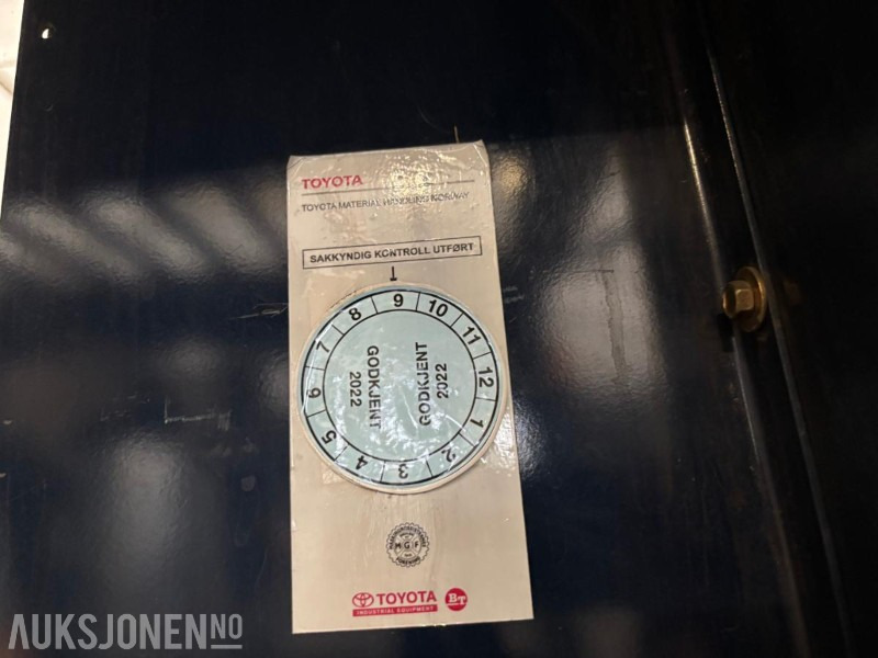 1993 Komatsu FD25T-11E dieseltruck - Materiaalinkäsittely: kuva 1993 Komatsu FD25T-11E dieseltruck - Materiaalinkäsittely 1993 Komatsu FD25T-11E dieseltruck - Materiaalinkäsittely: kuva 1993 Komatsu FD25T-11E dieseltruck - Materiaalinkäsittely