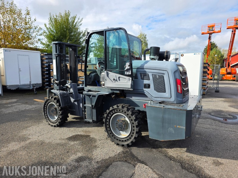 2023 RUN TX Dieseltruck kun 104 timer 4x4 - Materiaalinkäsittely: kuva  2023 RUN TX Dieseltruck kun 104 timer 4x4 - Materiaalinkäsittely 2023 RUN TX Dieseltruck kun 104 timer 4x4 - Materiaalinkäsittely: kuva  2023 RUN TX Dieseltruck kun 104 timer 4x4 - Materiaalinkäsittely