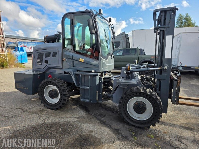 2023 RUN TX Dieseltruck kun 104 timer 4x4 - Materiaalinkäsittely: kuva  2023 RUN TX Dieseltruck kun 104 timer 4x4 - Materiaalinkäsittely 2023 RUN TX Dieseltruck kun 104 timer 4x4 - Materiaalinkäsittely: kuva  2023 RUN TX Dieseltruck kun 104 timer 4x4 - Materiaalinkäsittely