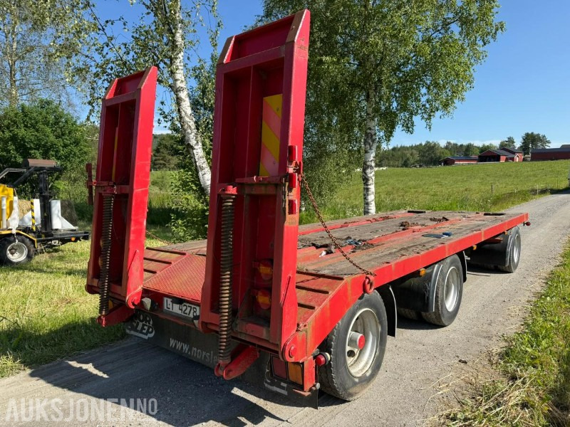 1987 Istrail 3-Akslet Maskinslep - Perävaunu: kuva 1987 Istrail 3-Akslet Maskinslep - Perävaunu 1987 Istrail 3-Akslet Maskinslep - Perävaunu: kuva 1987 Istrail 3-Akslet Maskinslep - Perävaunu