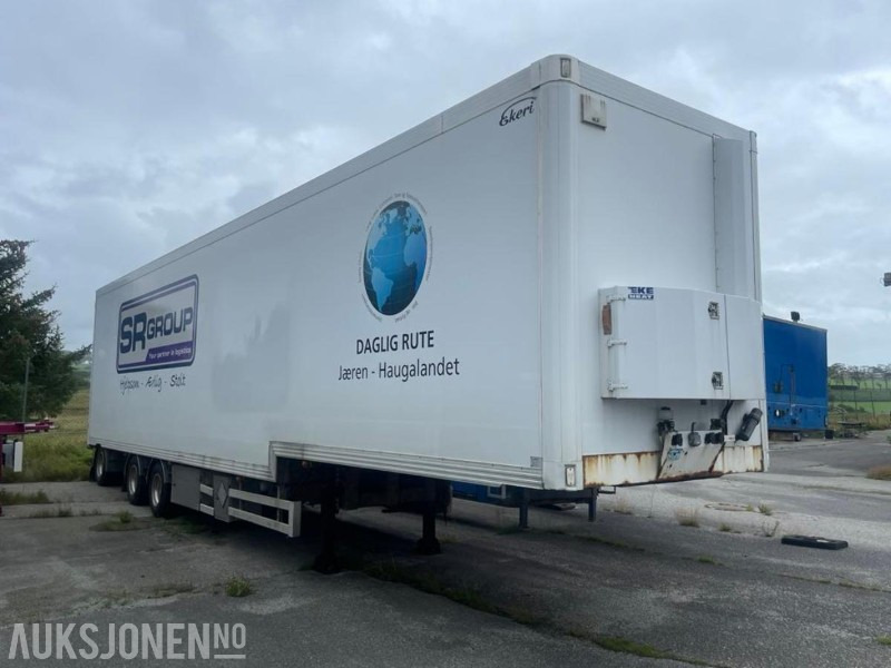 2007 Ekeri L3 Skaphenger med full sideåpning - 3-akslet - Tillatt totalvekt: 45000 kg. - Perävaunu: kuva 2007 Ekeri L3 Skaphenger med full sideåpning - 3-akslet - Tillatt totalvekt: 45000 kg. - Perävaunu 2007 Ekeri L3 Skaphenger med full sideåpning - 3-akslet - Tillatt totalvekt: 45000 kg. - Perävaunu: kuva 2007 Ekeri L3 Skaphenger med full sideåpning - 3-akslet - Tillatt totalvekt: 45000 kg. - Perävaunu