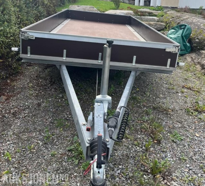 2021 Tredal T 25 UH Meget god stand Lavt brukt - Perävaunu: kuva 2021 Tredal T 25 UH Meget god stand Lavt brukt - Perävaunu 2021 Tredal T 25 UH Meget god stand Lavt brukt - Perävaunu: kuva 2021 Tredal T 25 UH Meget god stand Lavt brukt - Perävaunu