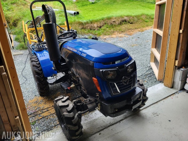Powertrack Timber King 2000 - Traktor med tømmerhenger - Kun kjørt 10 timer! - Traktori: kuva Powertrack Timber King 2000 - Traktor med tømmerhenger - Kun kjørt 10 timer! - Traktori Powertrack Timber King 2000 - Traktor med tømmerhenger - Kun kjørt 10 timer! - Traktori: kuva Powertrack Timber King 2000 - Traktor med tømmerhenger - Kun kjørt 10 timer! - Traktori