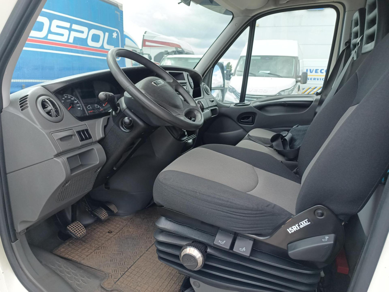 IVECO Daily nicht vorhanden - Jakeluauto: kuva IVECO Daily nicht vorhanden - Jakeluauto IVECO Daily nicht vorhanden - Jakeluauto: kuva IVECO Daily nicht vorhanden - Jakeluauto