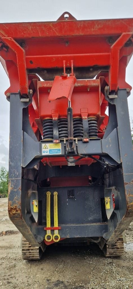 Sandvik QJ 241 - Mobiilimurskain: kuva Sandvik QJ 241 - Mobiilimurskain Sandvik QJ 241 - Mobiilimurskain: kuva Sandvik QJ 241 - Mobiilimurskain